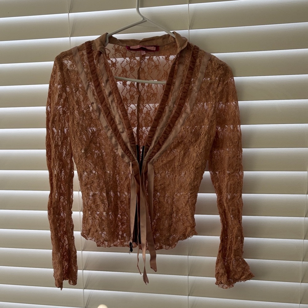 Elegant Lace Women Top in Blush pink